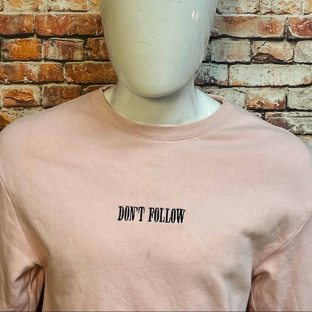 Divided sweatshirt size XS nice